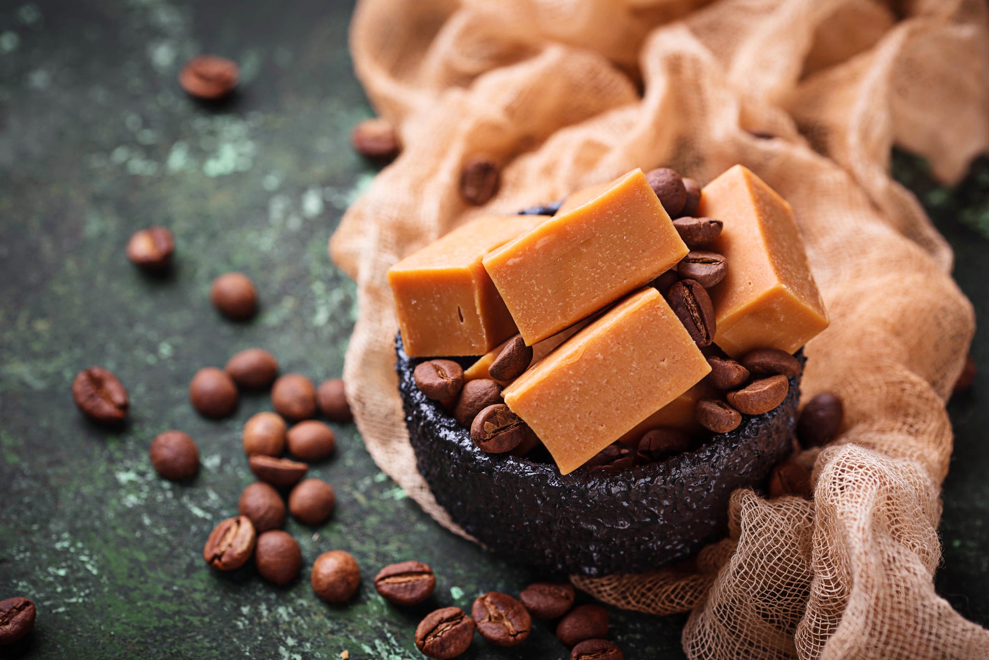 Creative Interpretation of the Reserves Collecton: Caramel, Medium Roast. 